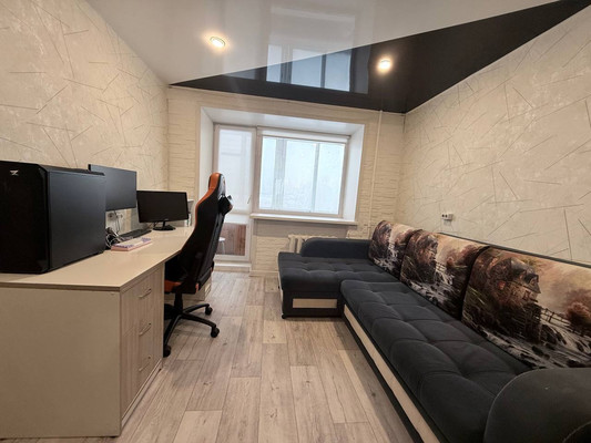 Продам комнату в 6-комн. квартире, Кавалерийская ул, 5, Пермь г