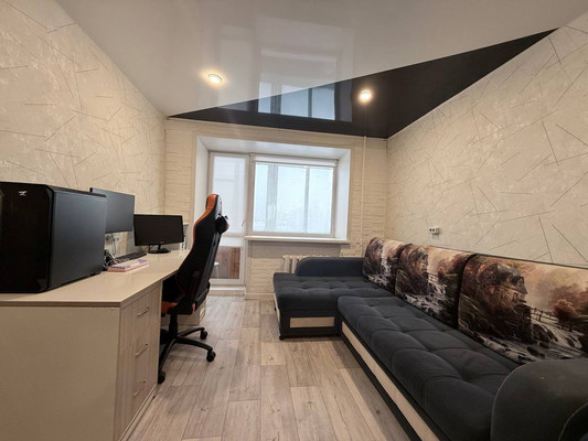 Продам комнату в 6-комн. квартире, Кавалерийская ул, 5, Пермь г