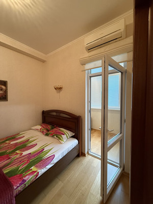 Сдам двухкомнатную (2-комн.) квартиру, Первомайская (Центральный р-н) ул, 11, Сочи г