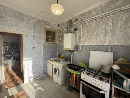 Продам трехкомнатную (3-комн.) квартиру, Бульварная ул, 2, Симферополь г