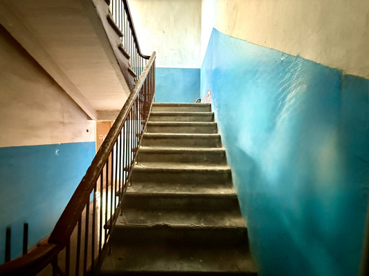 Продам трехкомнатную (3-комн.) квартиру, Бульварная ул, 2, Симферополь г