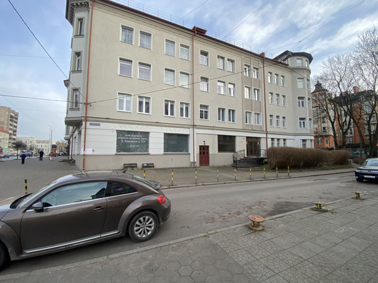 Продам коммерческое помещение 106 м2, Октябрьский 2-й проезд, 2, Калининград г