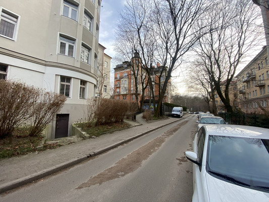 Продам коммерческое помещение 106 м2, Октябрьский 2-й проезд, 2, Калининград г