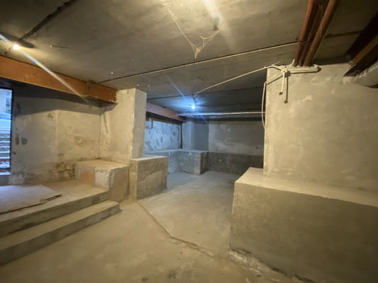 Продам коммерческое помещение 106 м2, Октябрьский 2-й проезд, 2, Калининград г