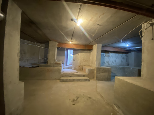 Продам коммерческое помещение 106 м2, Октябрьский 2-й проезд, 2, Калининград г