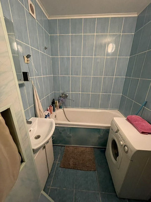 Продам двухкомнатную (2-комн.) квартиру, Еловая аллея ул, 33, Калининград г