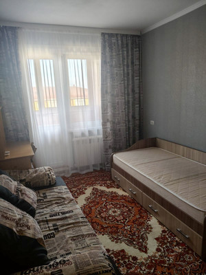 Сдам двухкомнатную (2-комн.) квартиру, Новороссийская ул, 44, Армавир г