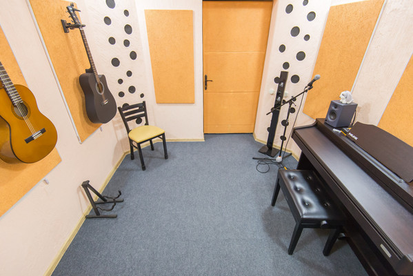 Продам коммерческое помещение 220 м2, Дмитрия Петрова ул, 10, Ростов-на-Дону г