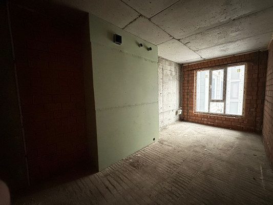 Продам трехкомнатную (3-комн.) квартиру, Тлостанова ул, 32кД1, Нальчик г