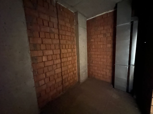 Продам трехкомнатную (3-комн.) квартиру, Тлостанова ул, 32кД1, Нальчик г