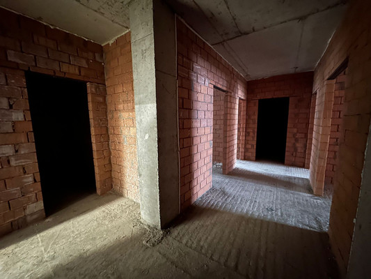 Продам трехкомнатную (3-комн.) квартиру, Тлостанова ул, 32кД1, Нальчик г