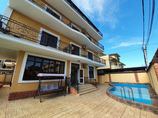 Продам однокомнатную (1-комн.) квартиру, Лазурная ул, 11, Витязево с