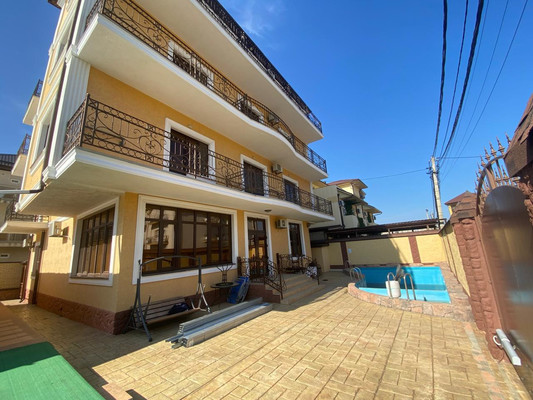 Продам однокомнатную (1-комн.) квартиру, Лазурная ул, 11, Витязево с