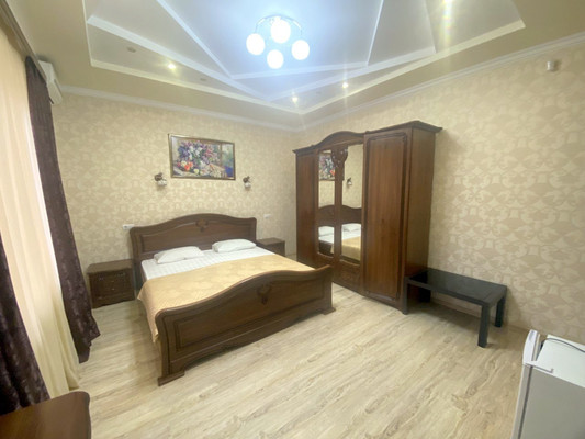 Продам однокомнатную (1-комн.) квартиру, Лазурная ул, 11, Витязево с