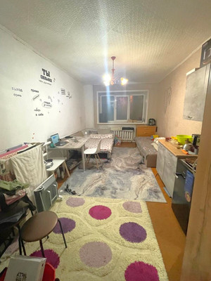 Продам комнату в 5-комн. квартире, Льва Шатрова ул, 1, Пермь г