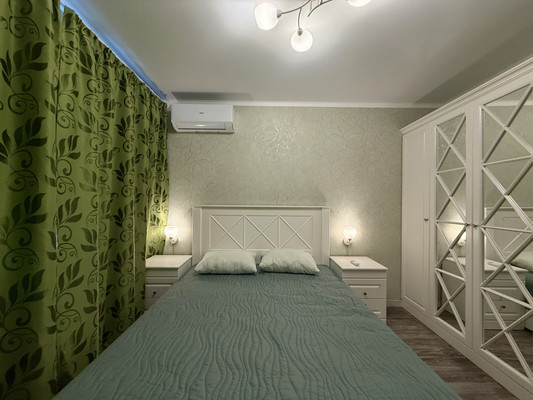 Сдам двухкомнатную (2-комн.) квартиру, Навагинская (Центральный р-н) ул, 12, Сочи г