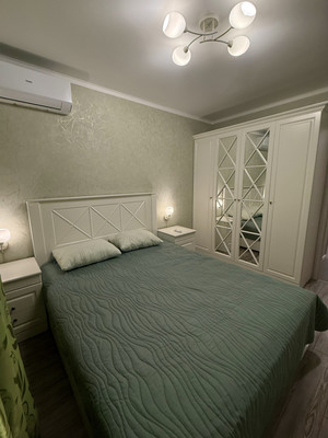 Сдам двухкомнатную (2-комн.) квартиру, Навагинская (Центральный р-н) ул, 12, Сочи г