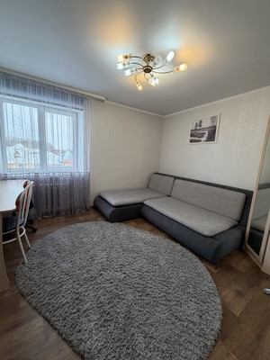 Продам многокомнатную квартиру, 40 лет Победы ул, 1, Ишим г