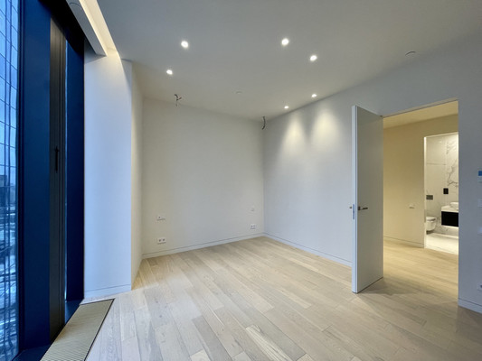 Продам трехкомнатную (3-комн.) квартиру, Краснопресненская наб, 14Ак3, Москва г