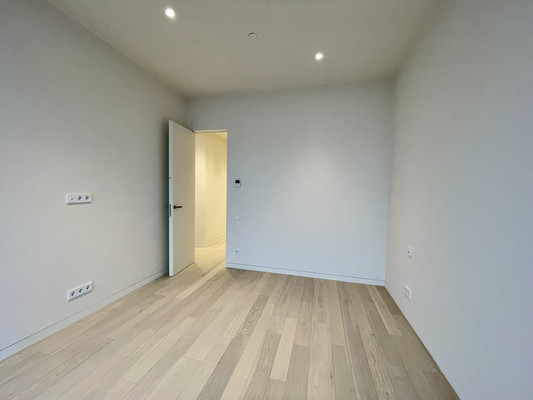 Продам трехкомнатную (3-комн.) квартиру, Краснопресненская наб, 14Ак3, Москва г