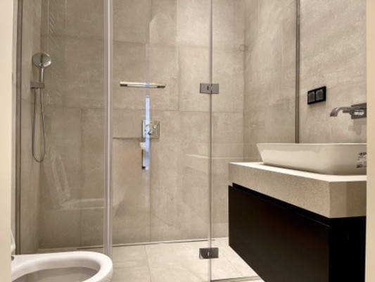 Продам трехкомнатную (3-комн.) квартиру, Краснопресненская наб, 14Ак3, Москва г