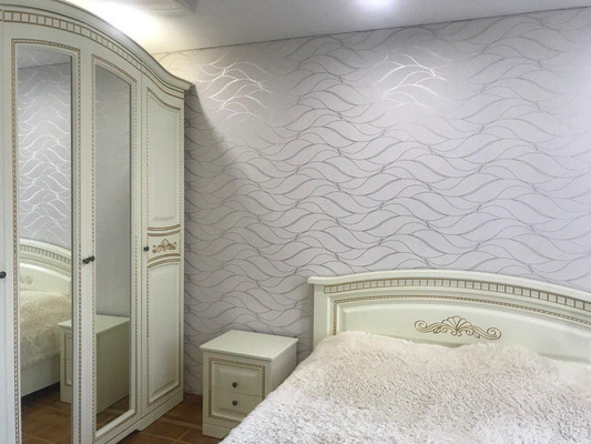 Продам трехкомнатную (3-комн.) квартиру, Салгирная ул, 23, Белоглинка с