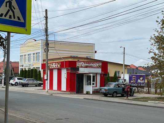 Продам трехкомнатную (3-комн.) квартиру, Салгирная ул, 23, Белоглинка с