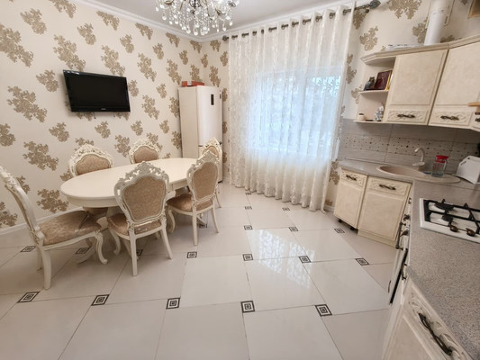 Продам двухкомнатную (2-комн.) квартиру, Северная ул, 88, Кропоткин г