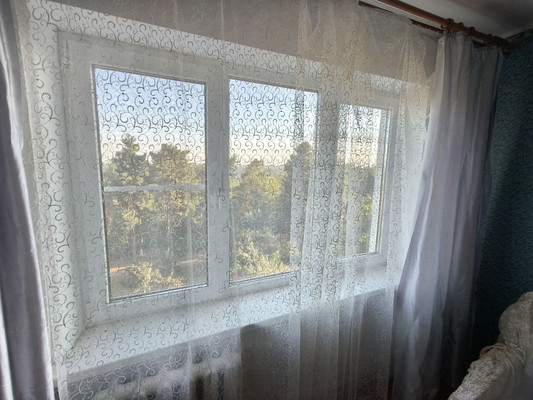 Продам трехкомнатную (3-комн.) квартиру, Черноморская ул, 81, Кропоткин г