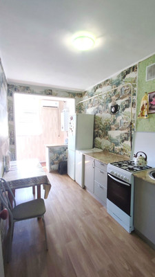 Продам двухкомнатную (2-комн.) квартиру, Советская ул, 12, Кубанский п