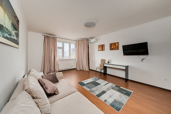 Продам однокомнатную (1-комн.) квартиру, Московская ул, 14к2, Пенино д