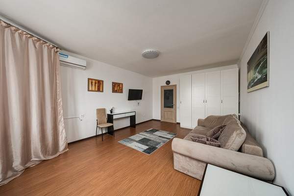 Продам однокомнатную (1-комн.) квартиру, Московская ул, 14к2, Пенино д