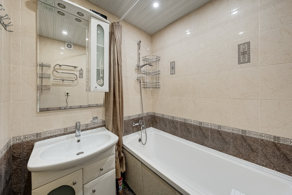 Продам однокомнатную (1-комн.) квартиру, Московская ул, 14к2, Пенино д