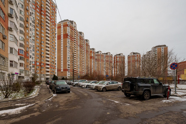 Продам однокомнатную (1-комн.) квартиру, Московская ул, 14к2, Пенино д