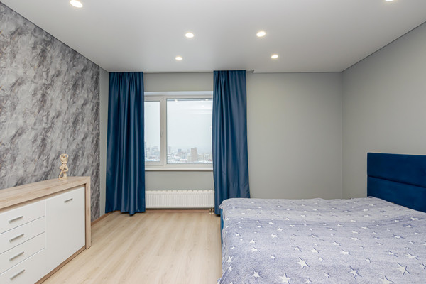 Продам трехкомнатную (3-комн.) квартиру, Революции ул, 48б, Пермь г