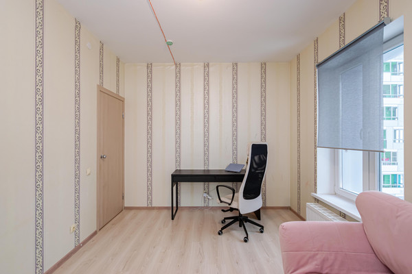 Продам трехкомнатную (3-комн.) квартиру, Революции ул, 48б, Пермь г