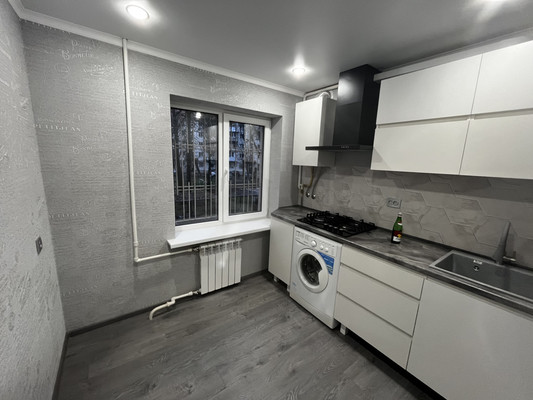 Продам трехкомнатную (3-комн.) квартиру, Т.Идарова ул, 214, Нальчик г