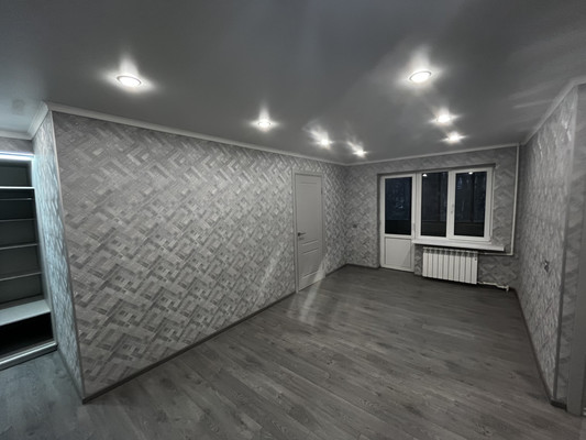 Продам трехкомнатную (3-комн.) квартиру, Т.Идарова ул, 214, Нальчик г