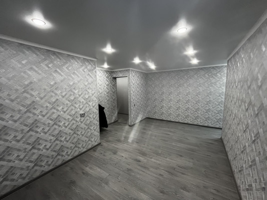 Продам трехкомнатную (3-комн.) квартиру, Т.Идарова ул, 214, Нальчик г