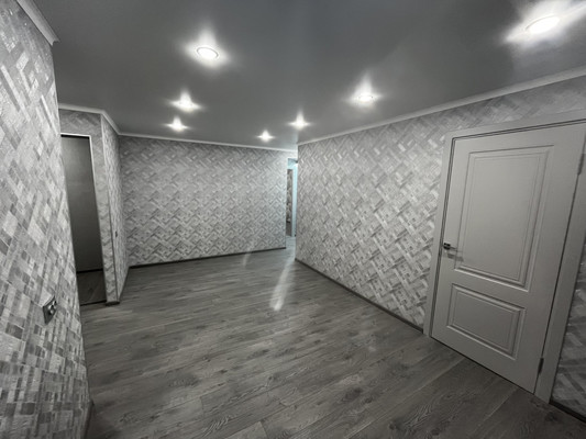 Продам трехкомнатную (3-комн.) квартиру, Т.Идарова ул, 214, Нальчик г