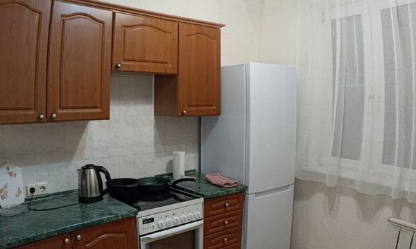 Сдам двухкомнатную (2-комн.) квартиру, Рогова ул, 7к2, Москва г