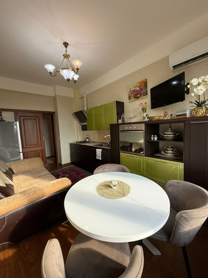 Продам однокомнатную (1-комн.) квартиру, Вузовское озеро ул, 17, Махачкала г