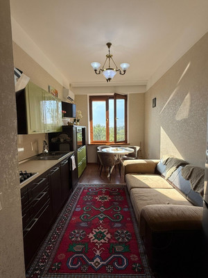 Продам однокомнатную (1-комн.) квартиру, Вузовское озеро ул, 17, Махачкала г