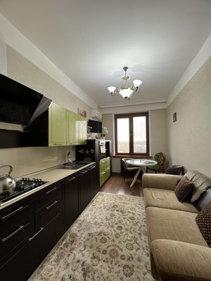 Продам однокомнатную (1-комн.) квартиру, Вузовское озеро ул, 17, Махачкала г