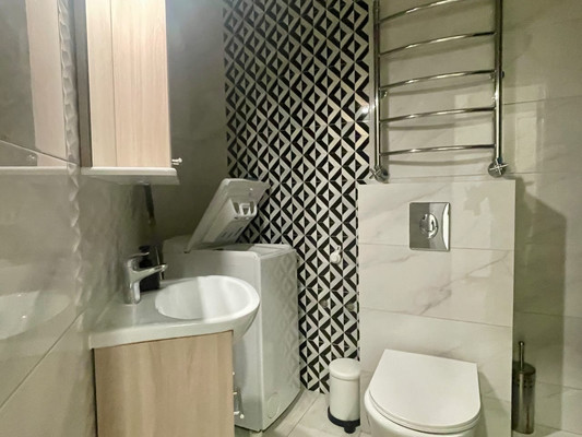 Сдам трехкомнатную (3-комн.) квартиру, Санаторная (Лицейский снт) ул, 63к1, Сочи г