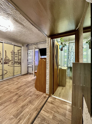 Продам однокомнатную (1-комн.) квартиру, Труда (Центральный р-н) ул, 4к1, Сочи г