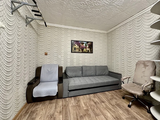 Продам однокомнатную (1-комн.) квартиру, Труда (Центральный р-н) ул, 4к1, Сочи г