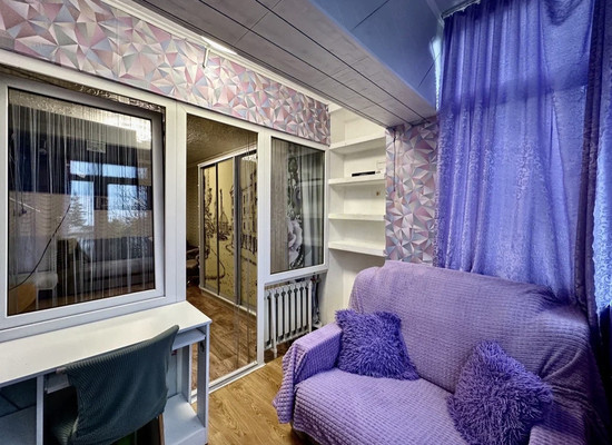 Продам однокомнатную (1-комн.) квартиру, Труда (Центральный р-н) ул, 4к1, Сочи г