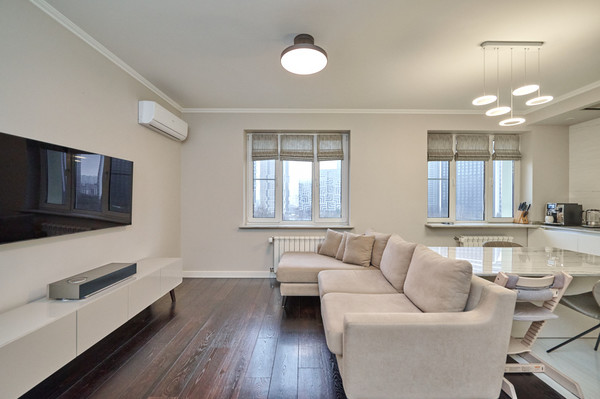 Продам трехкомнатную (3-комн.) квартиру, Лобачевского ул, 118к4, Москва г