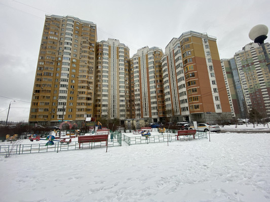 Продам однокомнатную (1-комн.) квартиру, Красногорский б-р, 46, Красногорск г